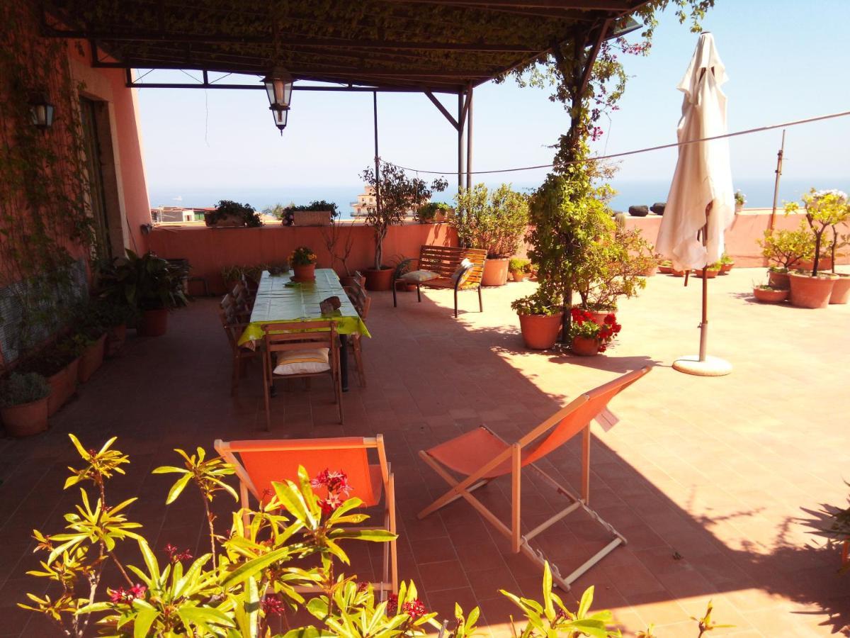 A Casa Di Tommy B&B Acireale Buitenkant foto