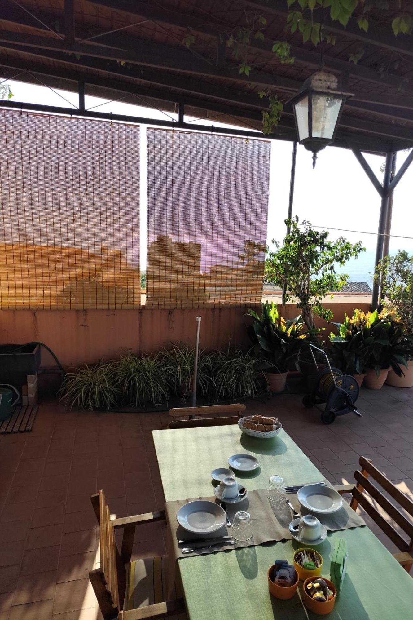 A Casa Di Tommy B&B Acireale Buitenkant foto